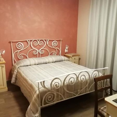 Il Roccolo Di Valcerasa Apartamento Treia Exterior foto